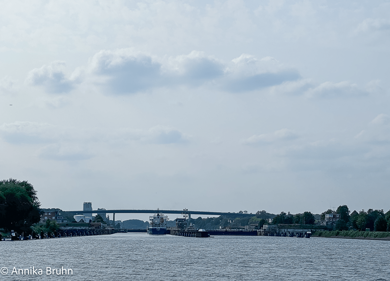Einfahrt Schleuse Kiel-Holtenau in den Nord-Ostsee-Kanal